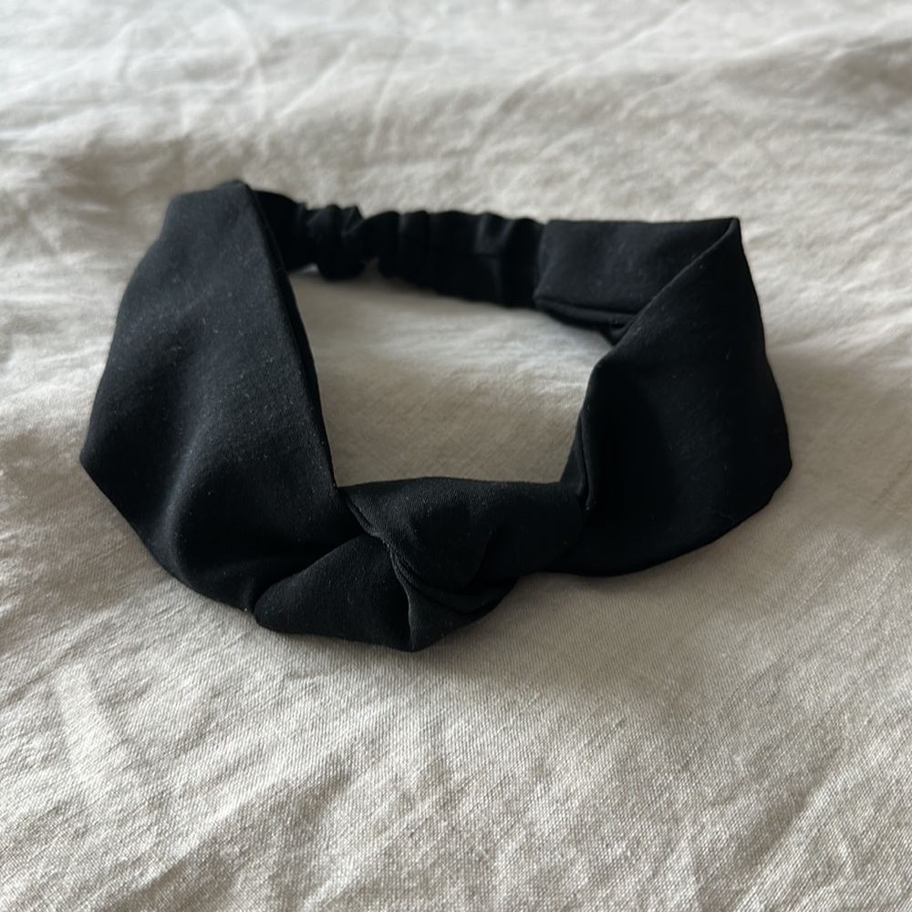 Lululemon Black Headband